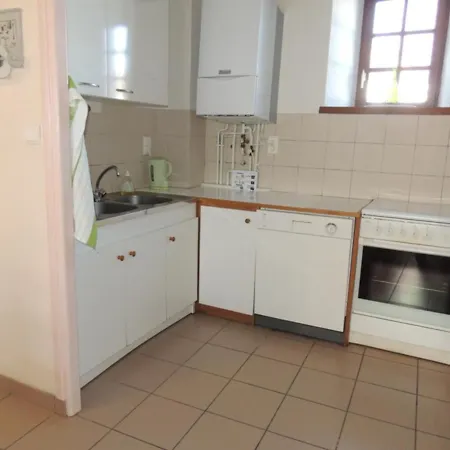 Gîte Doranges, 5 pièces, 8 personnes - FR-1-630-77 Hébergement de vacances *